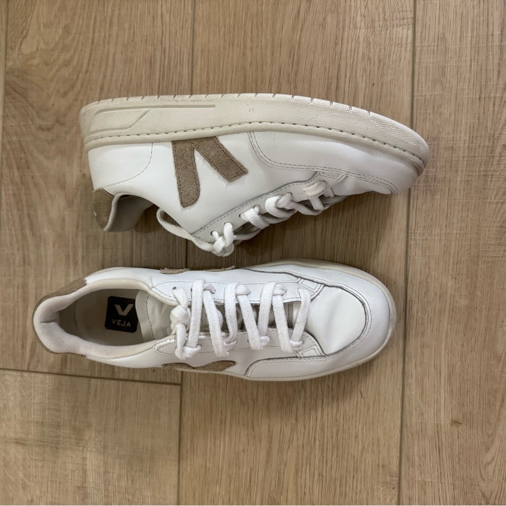 Veja White Sneakers with Tan Suede V Logo - Picture 2 of 5